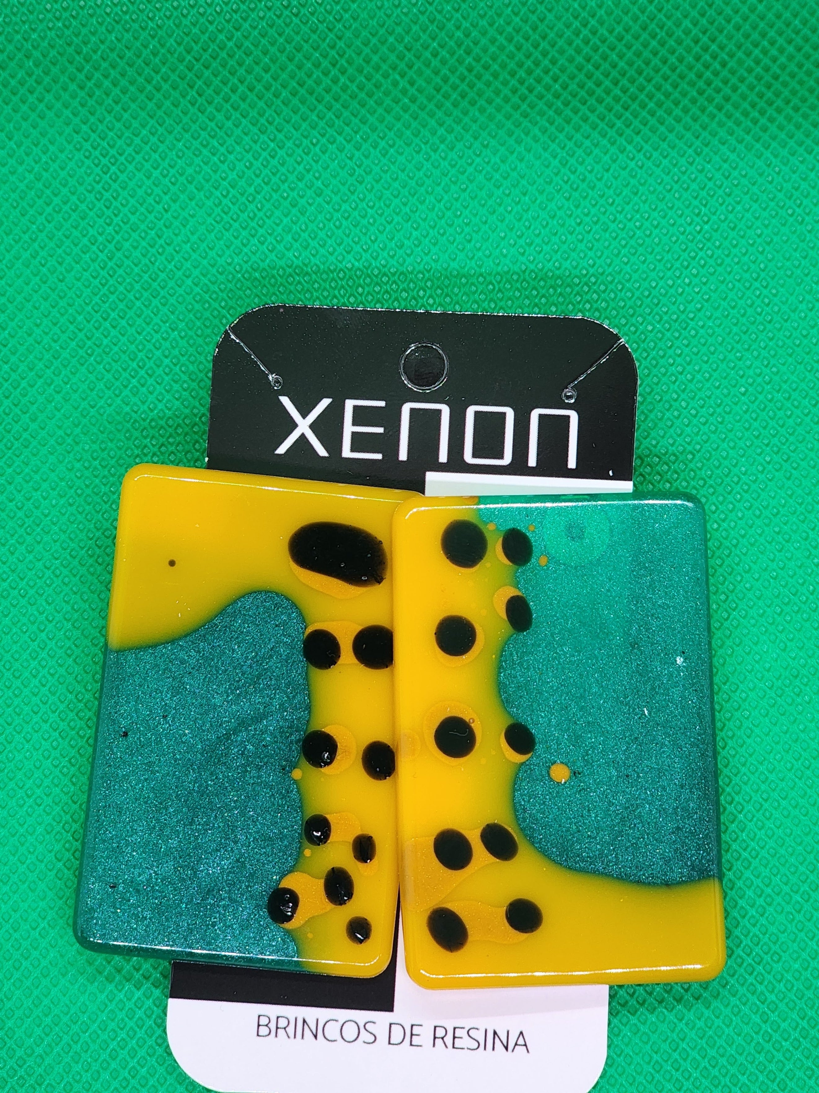 Brinco Onça com Verde